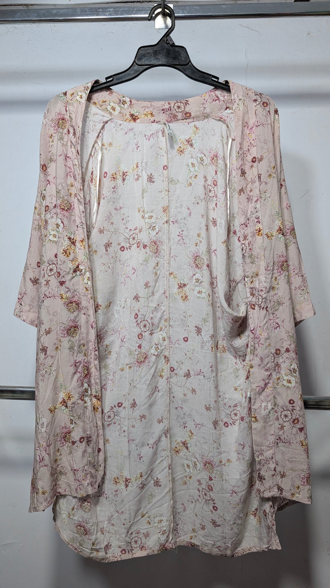 Dusty Pink Vintage Floral Open-Front Kimono Shrug Top